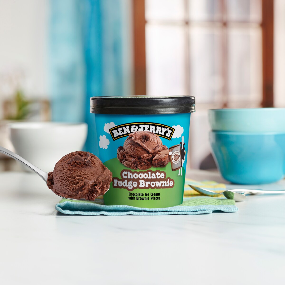 Chocolate Fudge Brownie Eiscreme Pint 5 / 5