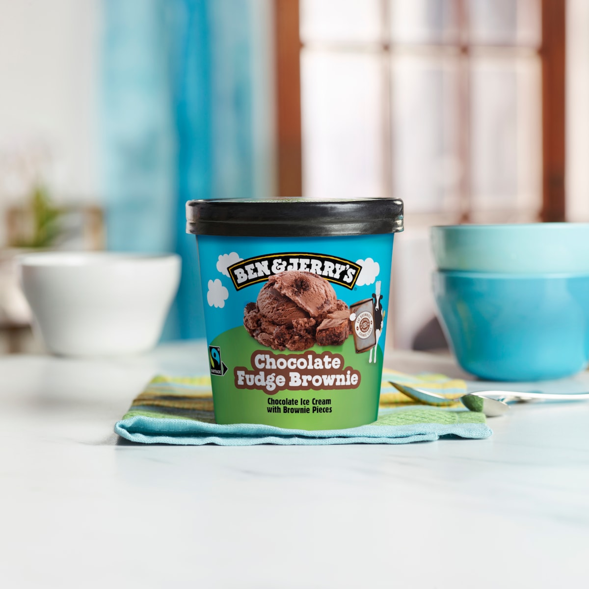 Chocolate Fudge Brownie Eiscreme Pint 3 / 5