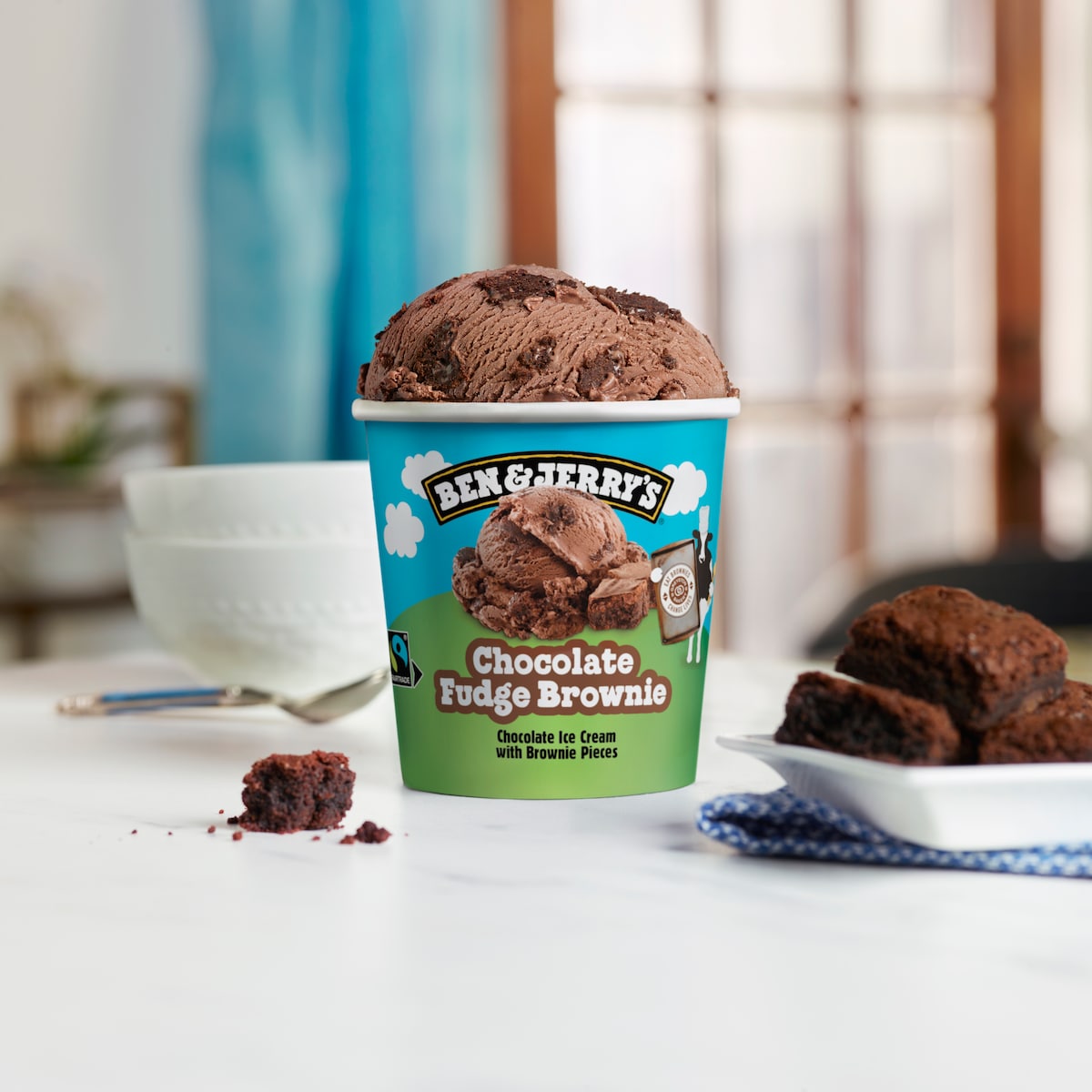 Chocolate Fudge Brownie Eiscreme Pint 4 / 5